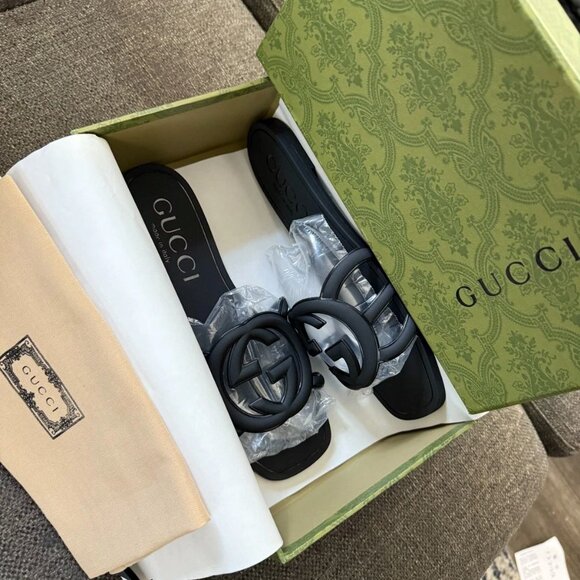 Gucci Women Sandals Slides Rubber .size 39 - Picture 3 of 5